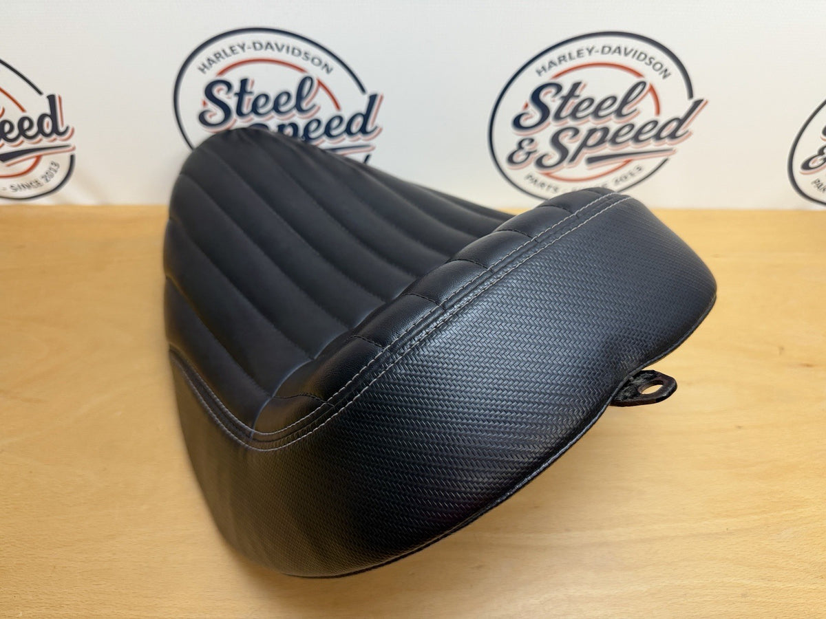Genuine Harley-Davidson Softail Street Bob Solo SEAT 520006062