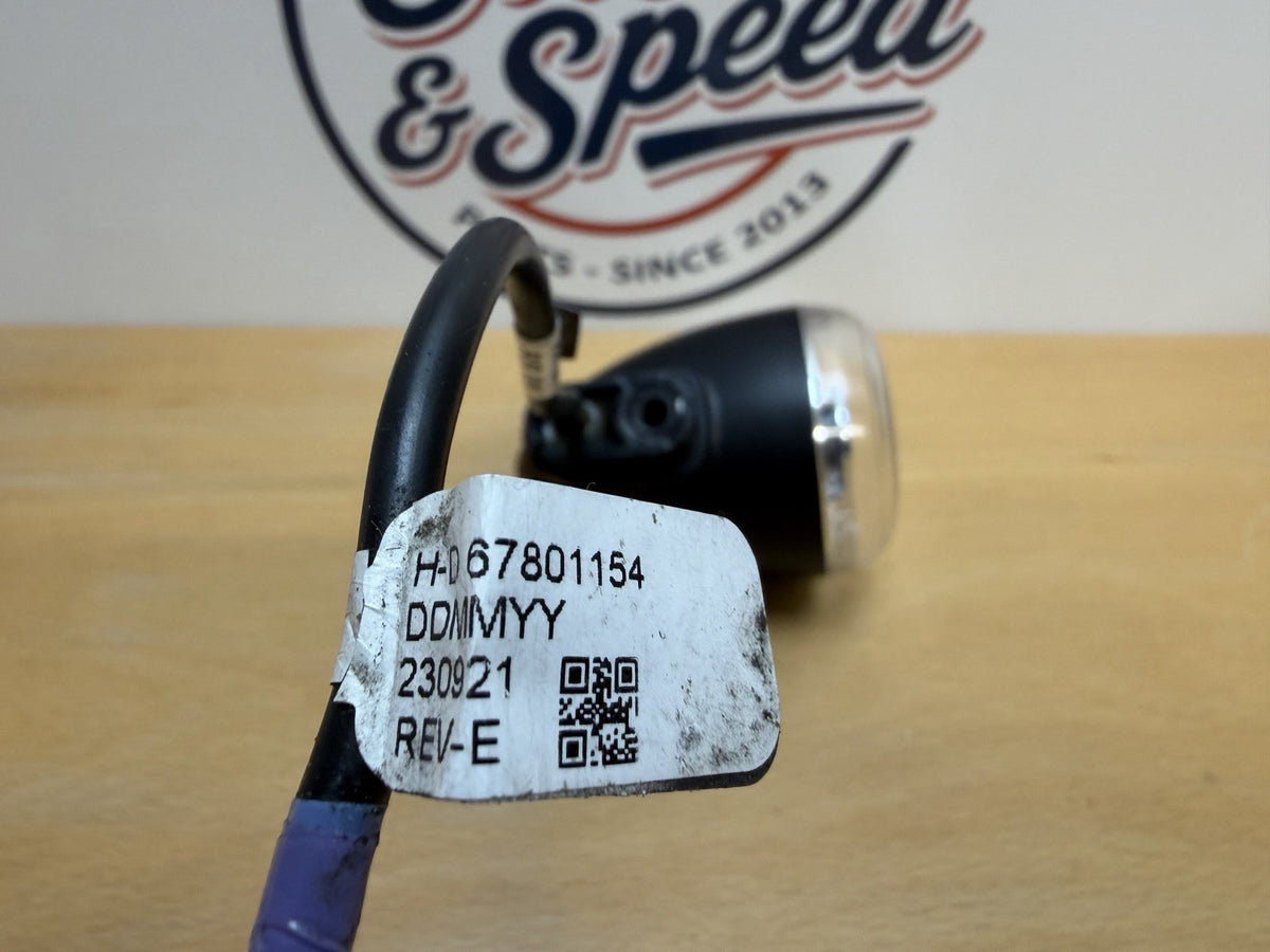 Genuine Harley-Davidson Sportster RH REAR LED TURN SIGNAL Indicator 678011544