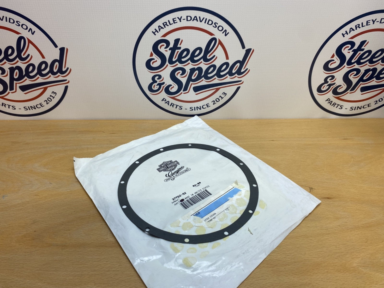 Genuine Harley-Davidson Clutch Cover / Derby Cover GASKET 37762-520