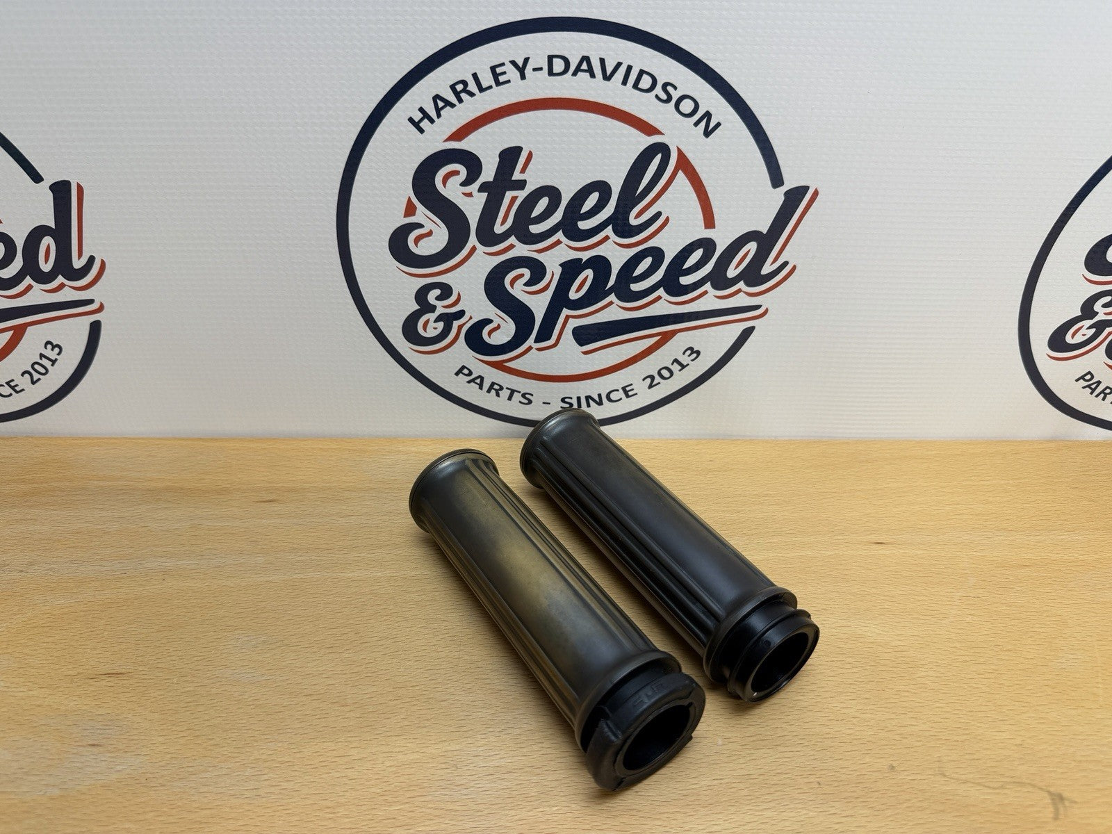 Genuine Harley-Davidson Brass Collection Hand Grips 561001332