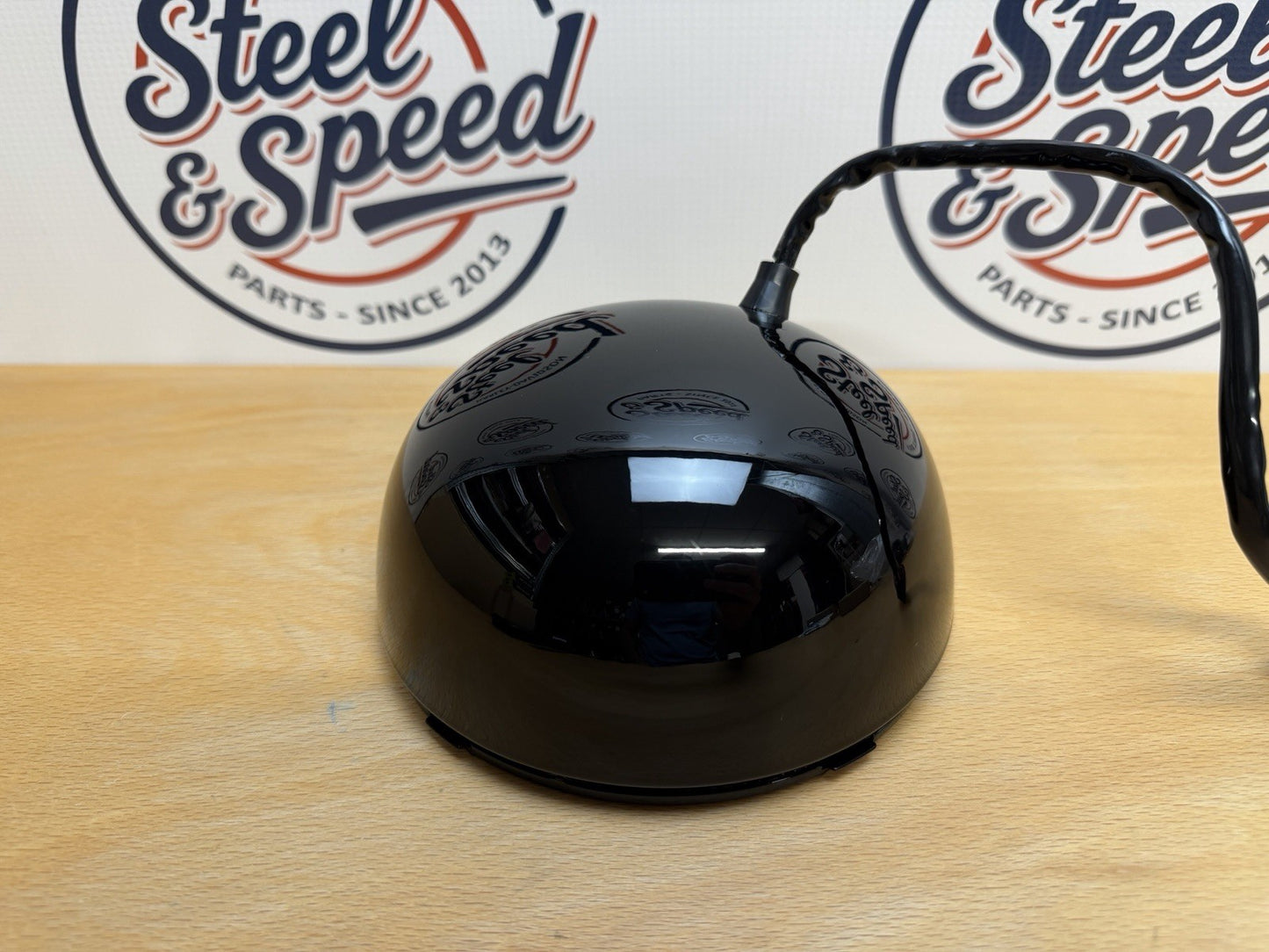 Genuine Harley-Davidson Headlight SHELL Assembly 5-3/4in Black 677003802