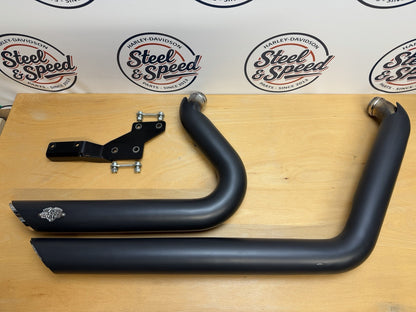 Vance & Hines ShortShots 2 into 2 Exhaust For Harley-Davidson Softail MK8 472330