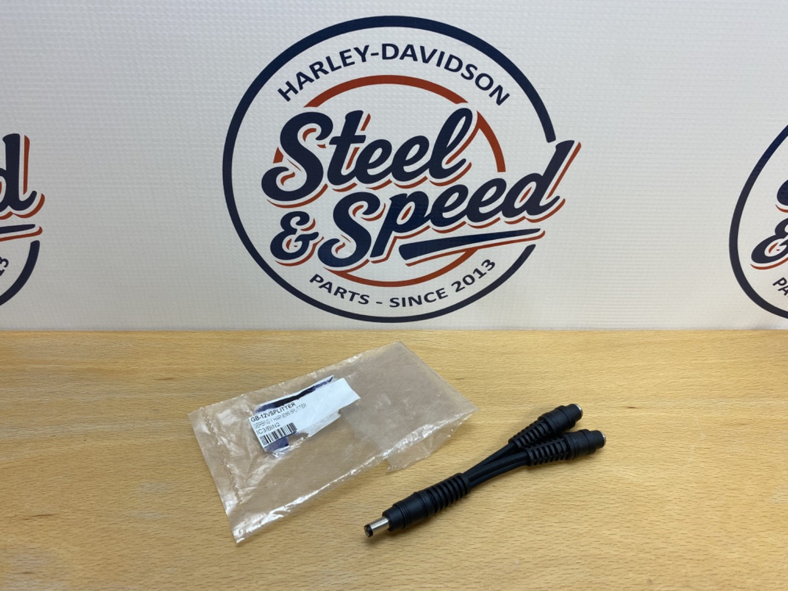 Genuine Gerbing 12v Splitter Cable for Harley-Davidson Clothing OEM: 98539-04V0