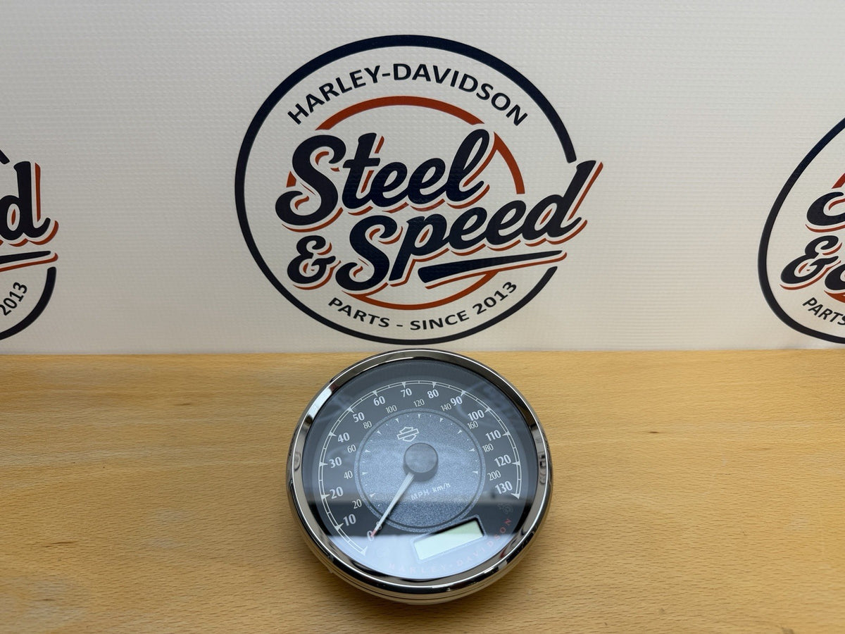 Genuine Harley-Davidson SPEEDOMETER Dual MPH / Km/h 5" Calibrated Black 67242-120