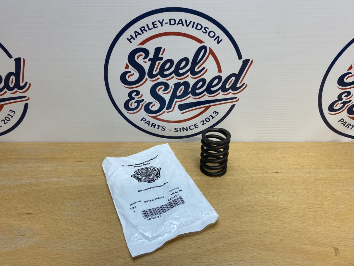 Genuine Harley-Davidson Outer Valve SPRING 18201-830