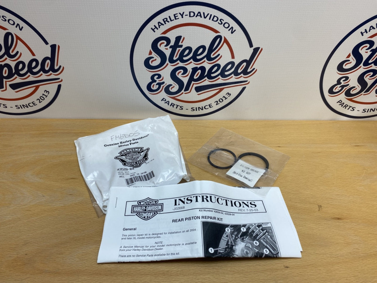 Genuine Harley-Davidson Sportster Rear Brake Piston SEAL KIT 43528-040