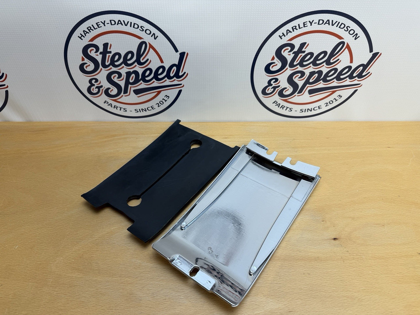 Genuine Harley-Davidson Softail Lower Dash Panel Chrome 71283-013