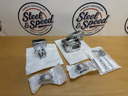 Harley-Davidson Clutch Bracket and Master Cylinder Reservoir Kit Chrome 417004801