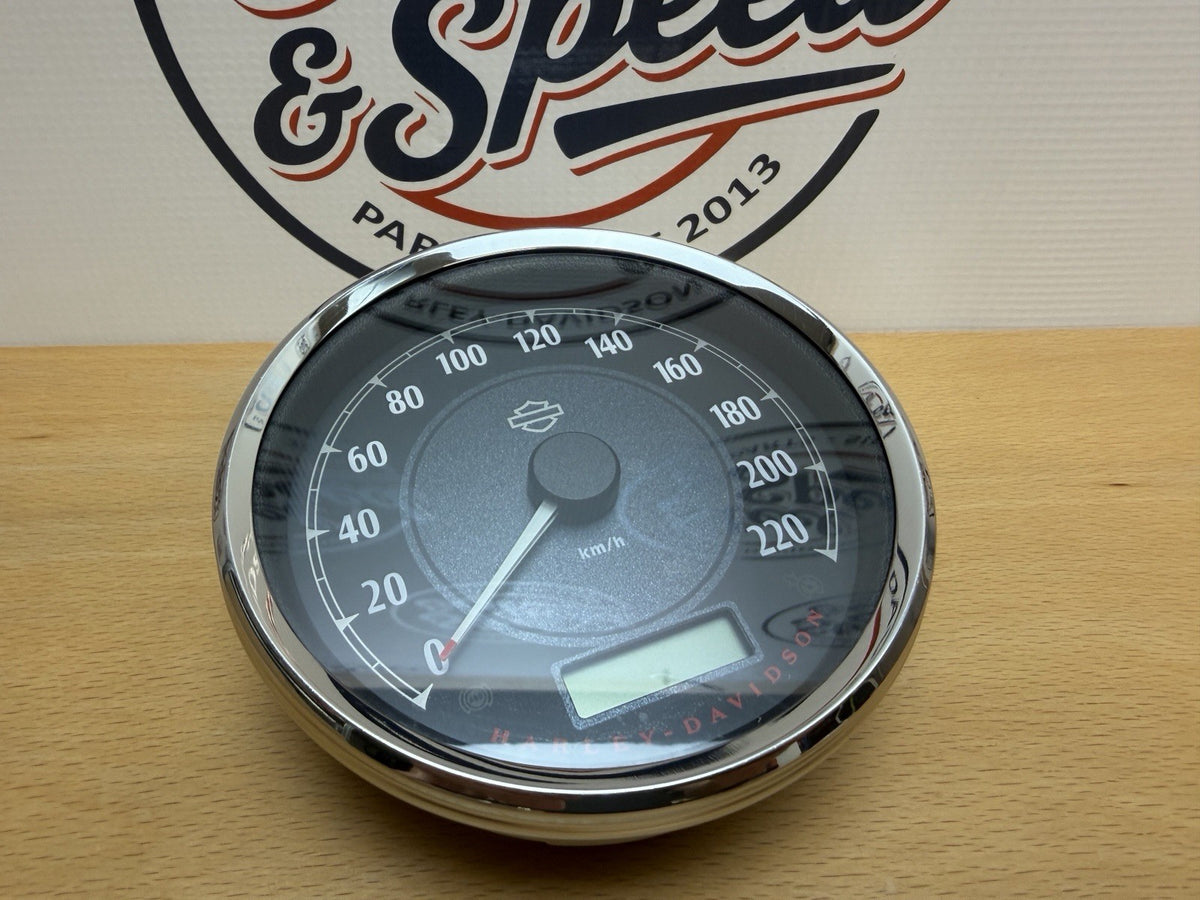Genuine Harley-Davidson SPEEDOMETER KPH / Km/h 5" Calibrated Black 67204-121