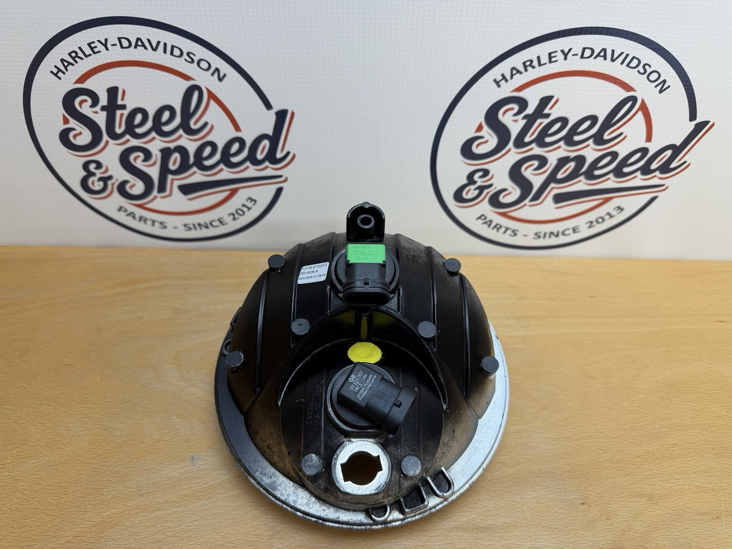 Genuine Harley-Davidson 7" Headlight Dual Halogen Touring 67700065 (67700072)2