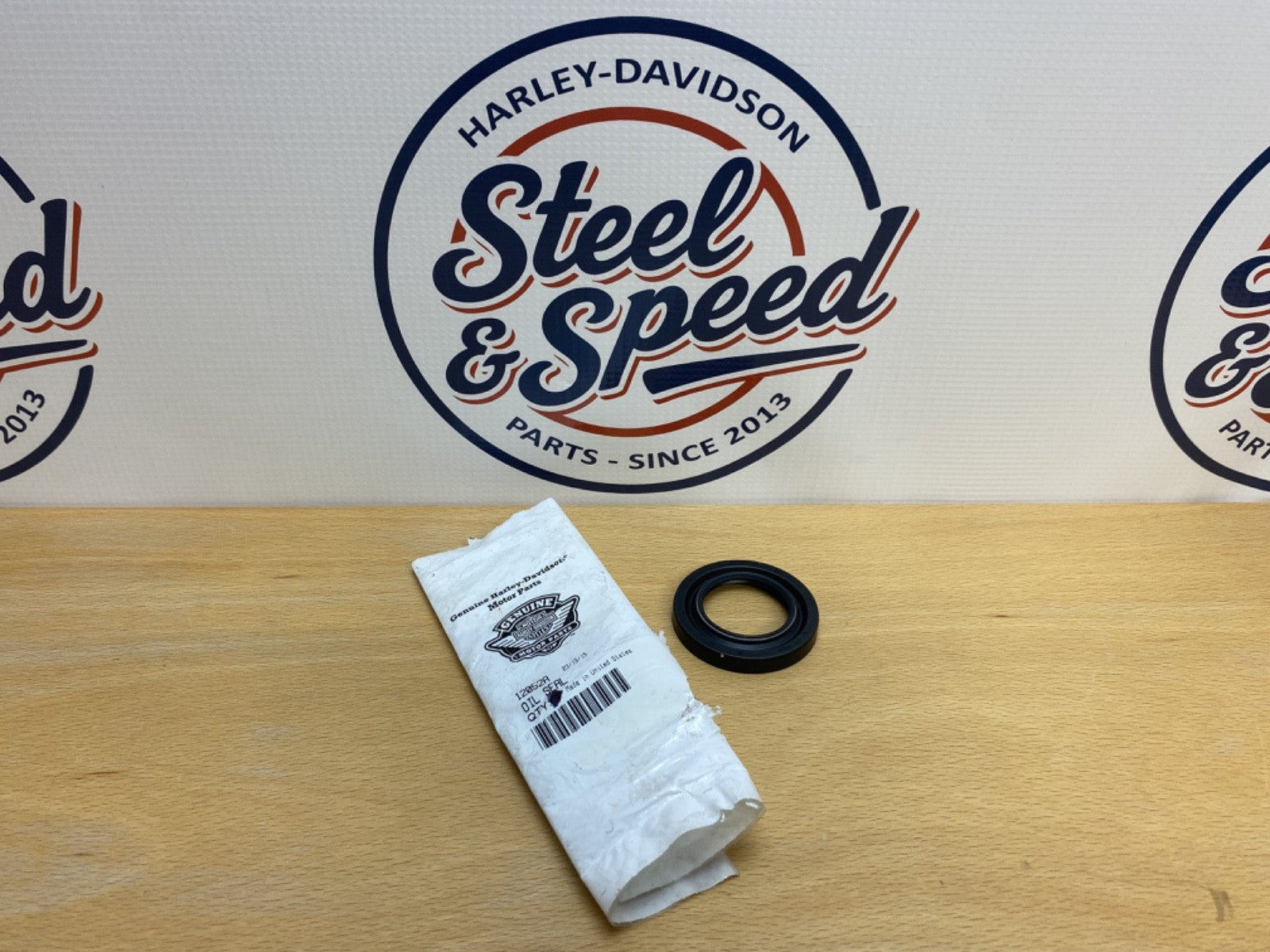 Genuine Harley-Davidson Primary Transmission Shaft OIL SEAL 12052A0