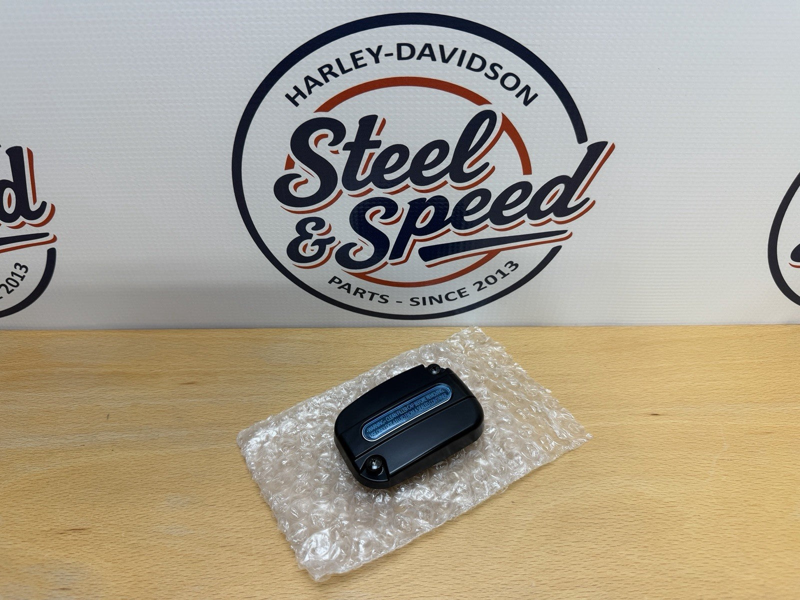 Genuine Harley-Davidson Front Brake Master Cylinder COVER 42855-06C0