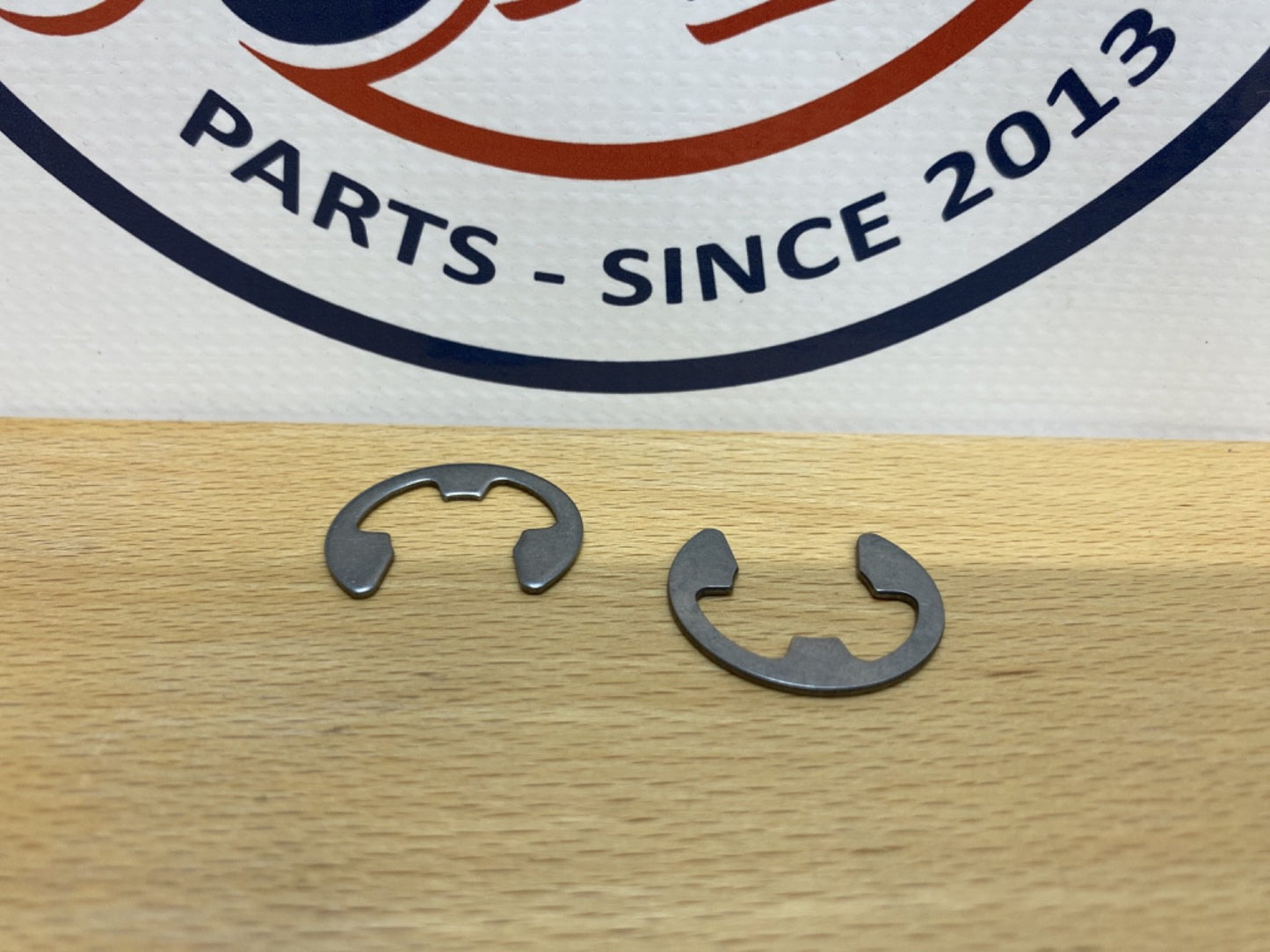 Genuine Harley-Davidson Rear Wheel Axle RETAINING CLIP (Set of 2) 41139-021