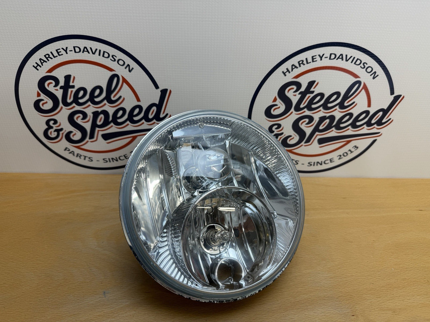 Genuine Harley-Davidson 7" Headlight Dual Halogen Touring 67700065 (67700072)0