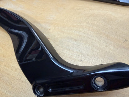Genuine Harley-Davidson Softail Rear Fender SUPPORT / STRUTS Gloss Black Pair1