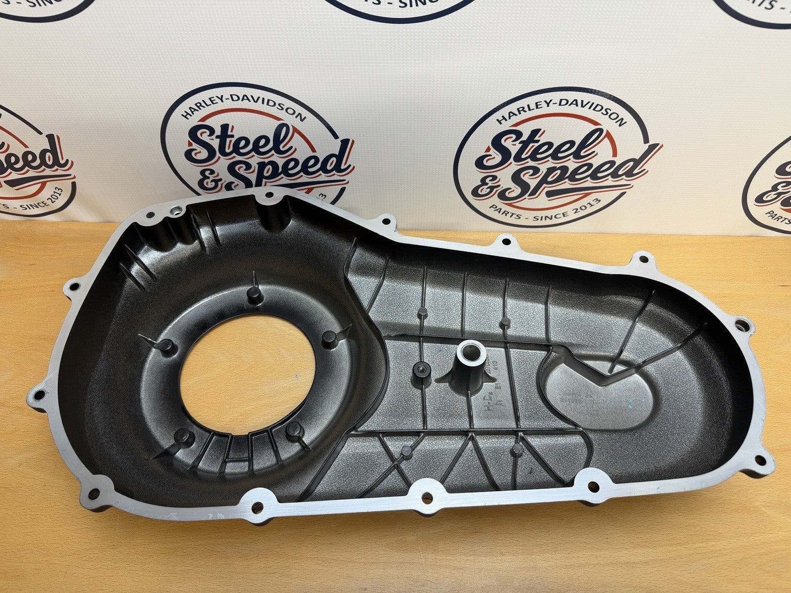 Genuine Harley-Davidson Softail MK8 Outer Primary Cover Wrinkle Black 257006895