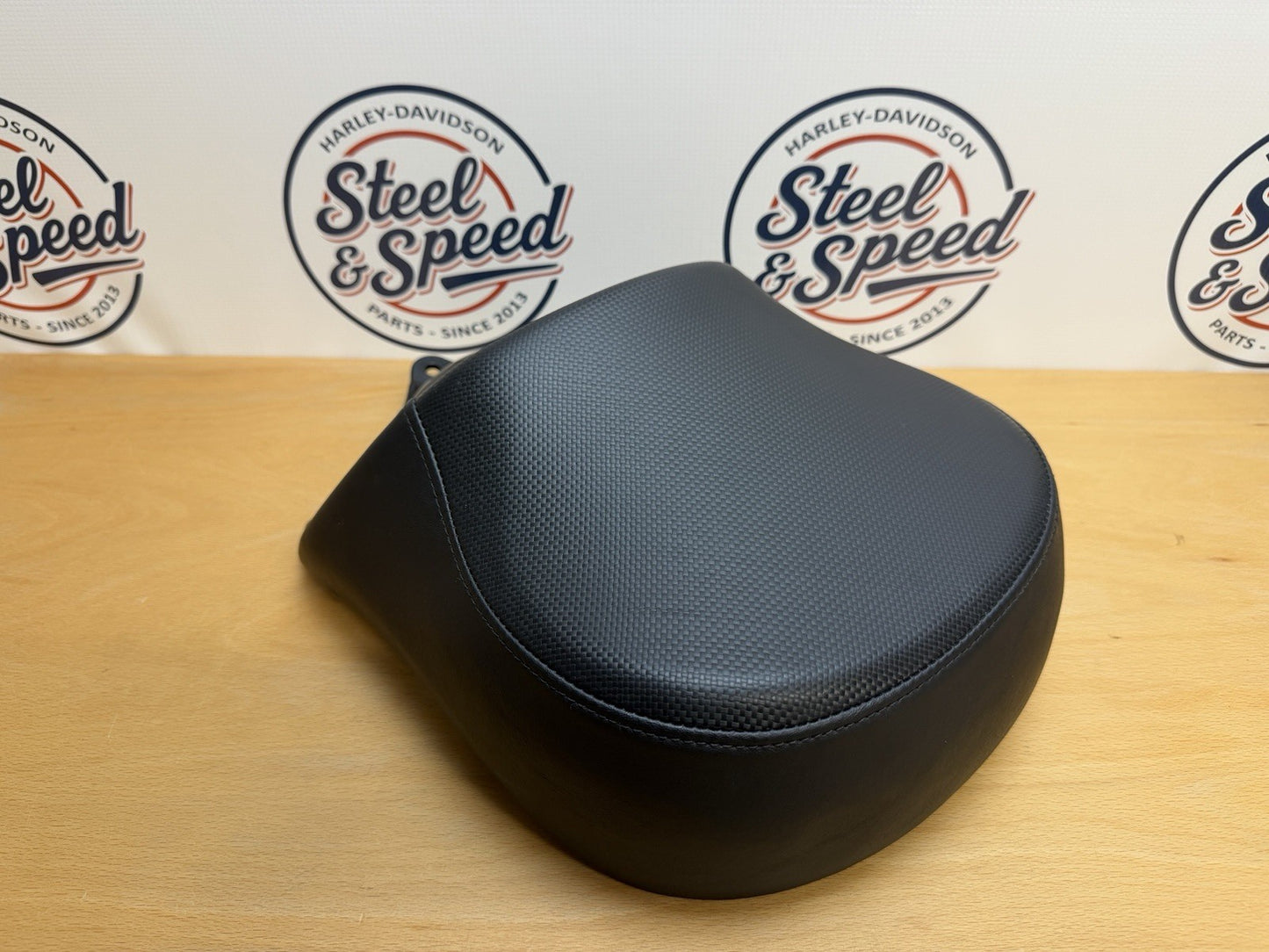 Genuine Harley-Davidson V-Rod Touring PILLION PASSENGER SEAT 52023-01A3