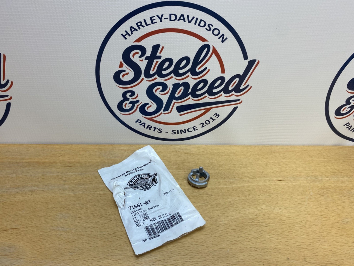 Genuine Harley-Davidson Ignition Switch Top COLLAR 71661-030
