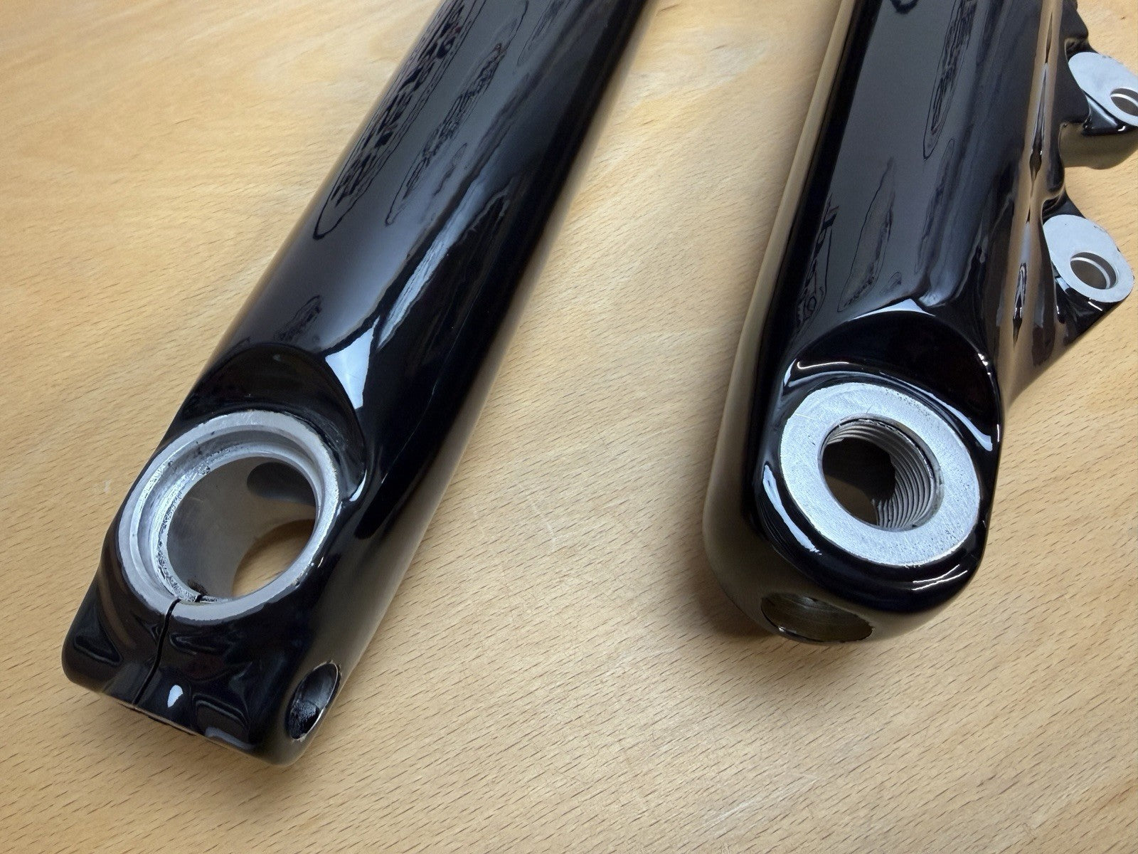 Genuine Harley-Davidson Softail FXLR Fork Slider LOWER Gloss Black 455004051
