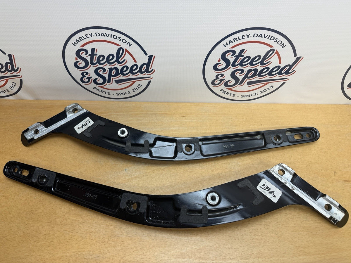 Genuine Harley-Davidson Softail Rear Fender SUPPORT / STRUTS Gloss Black Pair6