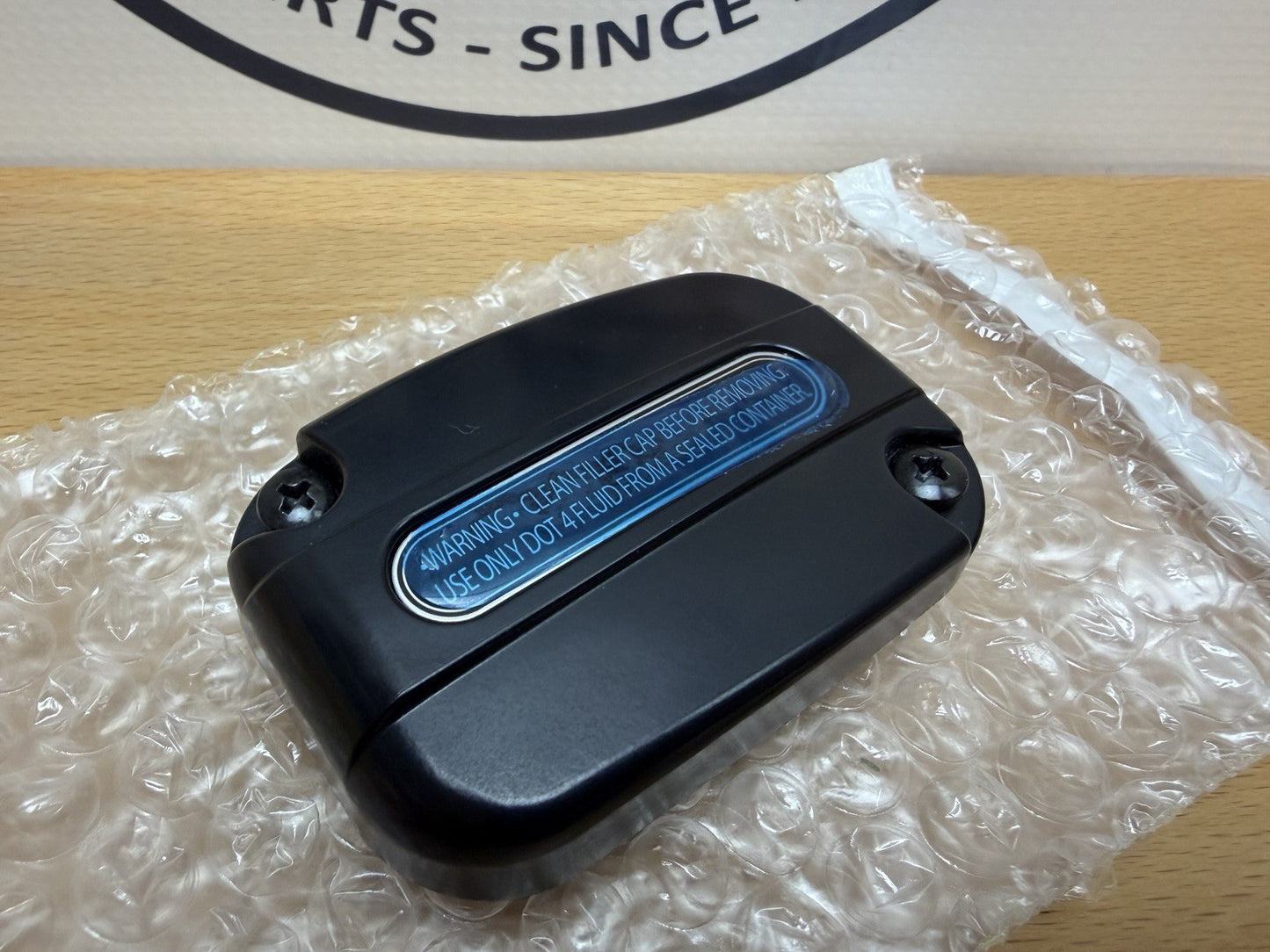 Genuine Harley-Davidson Clutch Master Cylinder COVER Black 367001301