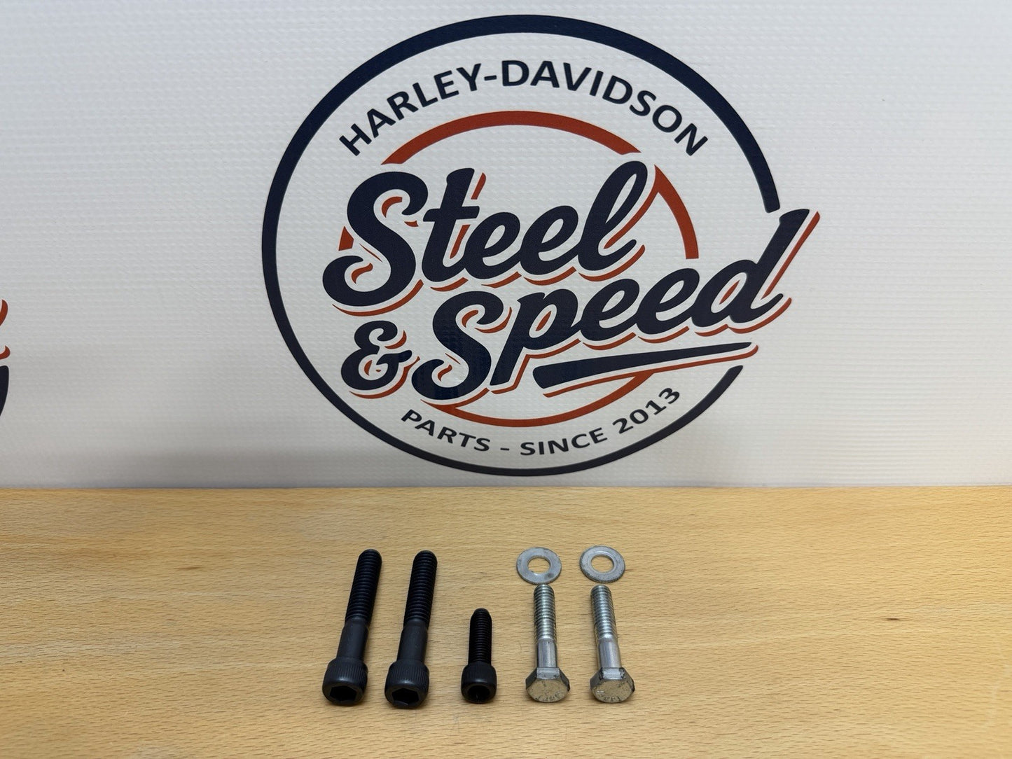 Vance & Hines ShortShots 2 into 2 Exhaust For Harley-Davidson Softail MK8 472333