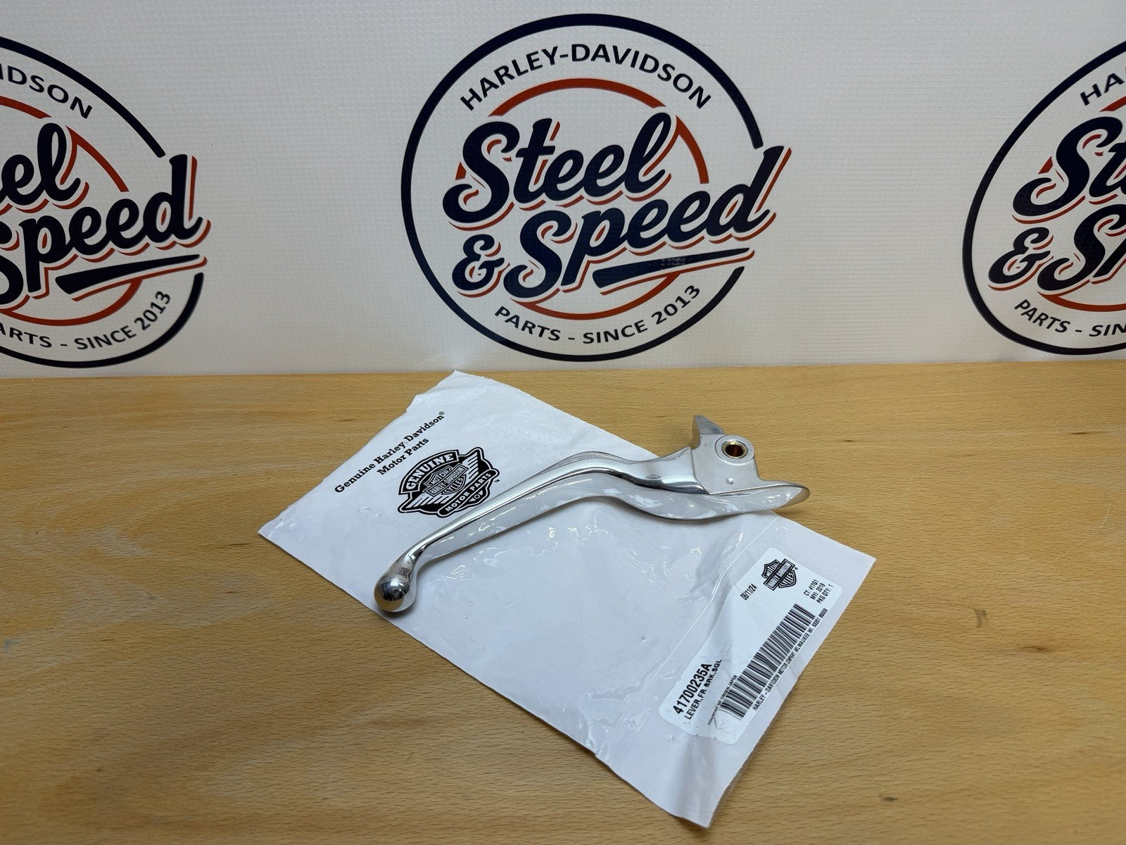 Harley-Davidson Softail Milwaukee-Eight Front Brake LEVER Polished 41700235A0
